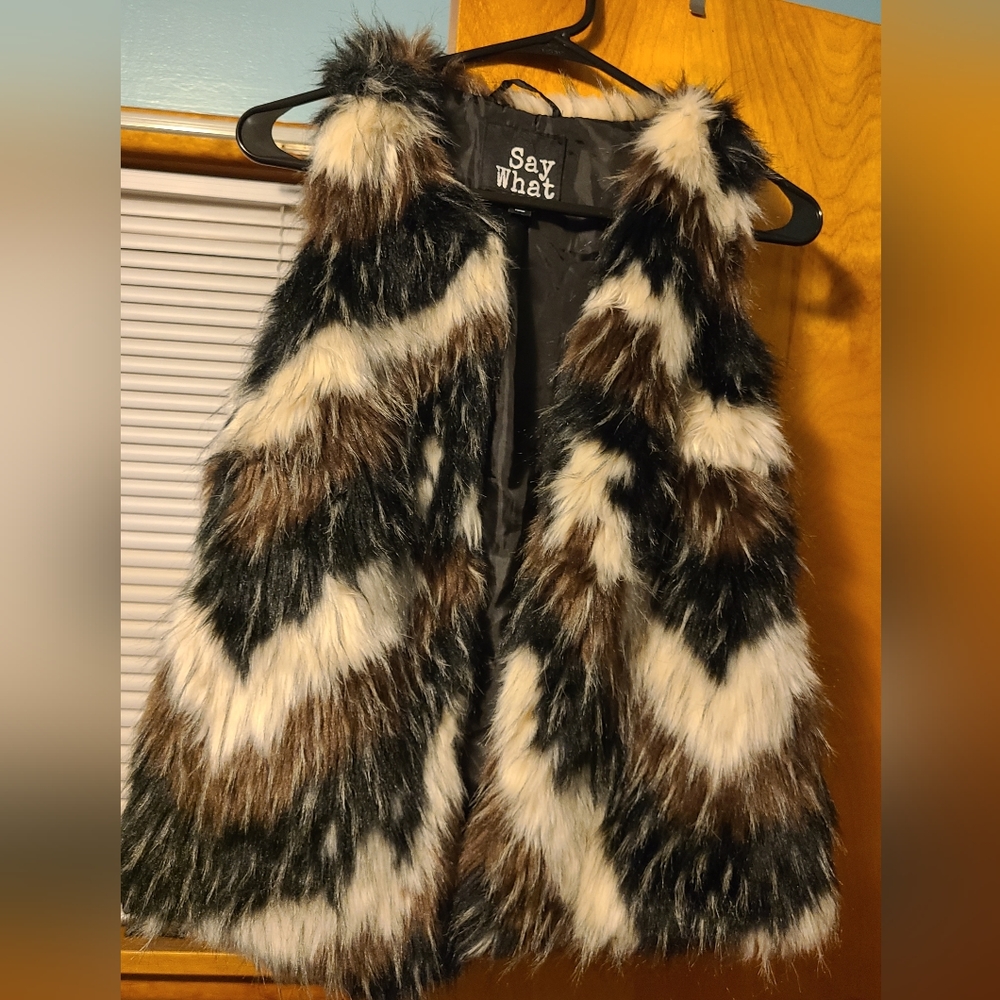 Say What? Faux Fur vest, Super cute, Size. XS
